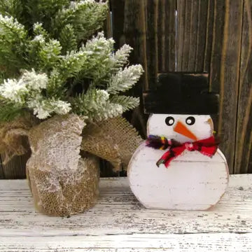 WOOD SNOWMAN SHELF SITTER