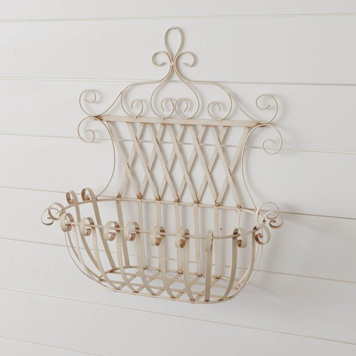 METAL WALL HANGING FLOWER BASKET