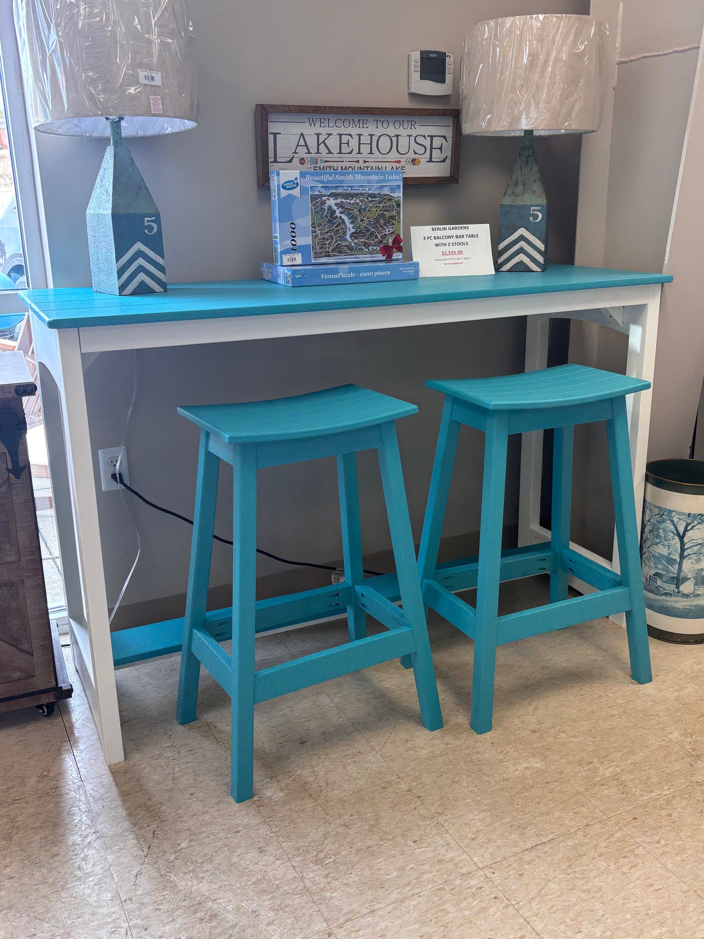 BERLIN GARDENS BAR HEIGHT BALCONY TABLE W/2 BAR HEIGHT STOOLS