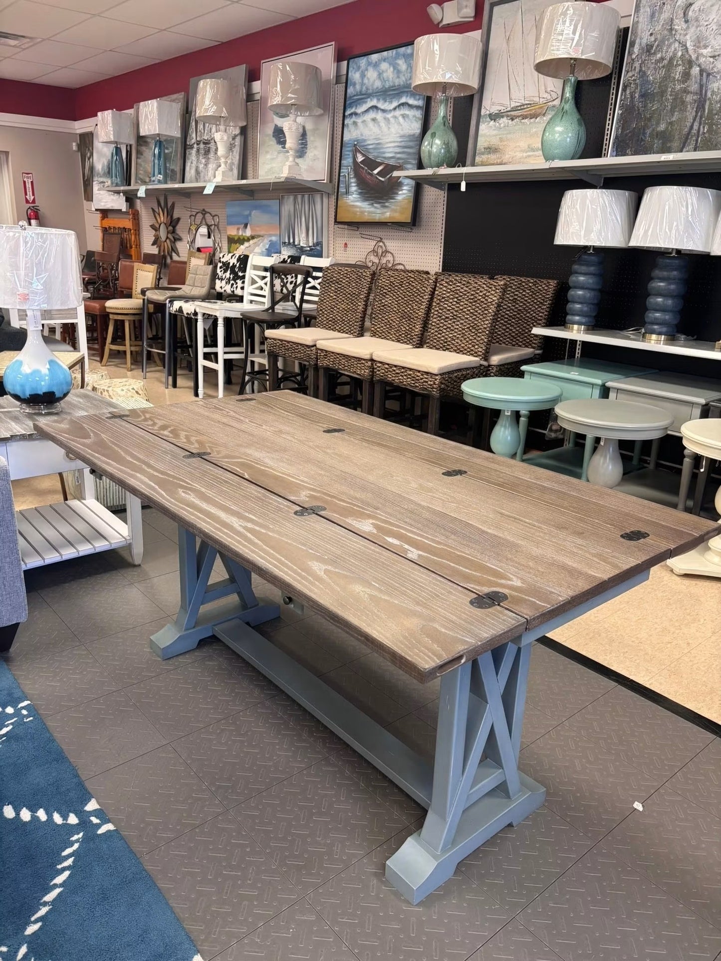 BAR HARBOR FLIP TOP CONSOLE TABLE