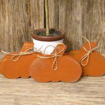 RUSTIC WOOD PUMPKINS ORANGE