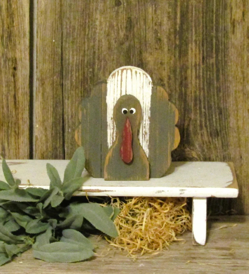 5 IN WOOD TURKEY SHELF SITTER